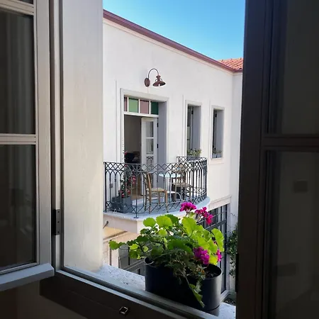 Timeless Elegance I 19th Century 1 Bedroom Apartament Ayvalı